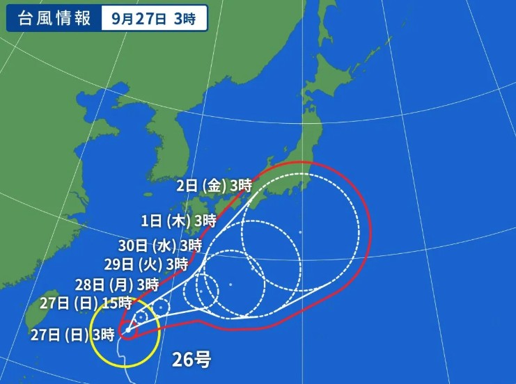Yahoo_weather's tweet photo. 台風26号は29日（火）にかけて強い勢力で沖縄や奄美に接近する見込みです。
沖縄では29日にかけて、うねりを伴う高波に警戒してください。また、強風、土砂災害、低い土地の浸水、河川の増水に注意・警戒が必要です。
今後の情報に注意してください。 https://t.co/V7R8Jkue52