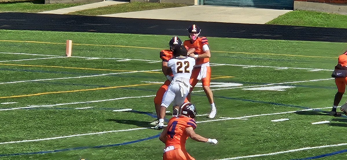 mattjnow's tweet photo. FINAL: @CoachAsad21 48 @WPCPAthletics 7

Herman Yancey: 10 car., 144 yds., 2 TD, 3 rec., 126 yds., 3 TD, 270 scrim. yds.
Nasir White: 6 car., 120 yds., 2 TD, 2 rec., 17 yds.
Tremaine Ford II: 8/10, 185 yds., 3 TD

JJ Williams: 11 car., 76 yds., TD
Connor Adams: 4/10, 32 yds., Int.

*stats unofficial

@Shimdog181 @Sports4Illinois @Xavier_Sanchez4 @Tim_OBrien10