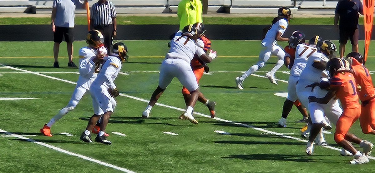 mattjnow's tweet photo. FINAL: @CoachAsad21 48 @WPCPAthletics 7

Herman Yancey: 10 car., 144 yds., 2 TD, 3 rec., 126 yds., 3 TD, 270 scrim. yds.
Nasir White: 6 car., 120 yds., 2 TD, 2 rec., 17 yds.
Tremaine Ford II: 8/10, 185 yds., 3 TD

JJ Williams: 11 car., 76 yds., TD
Connor Adams: 4/10, 32 yds., Int.

*stats unofficial

@Shimdog181 @Sports4Illinois @Xavier_Sanchez4 @Tim_OBrien10