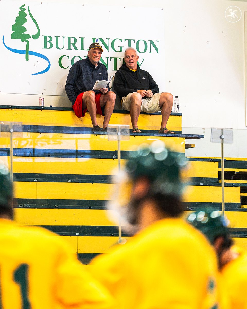 UVMmhockey tweet picture