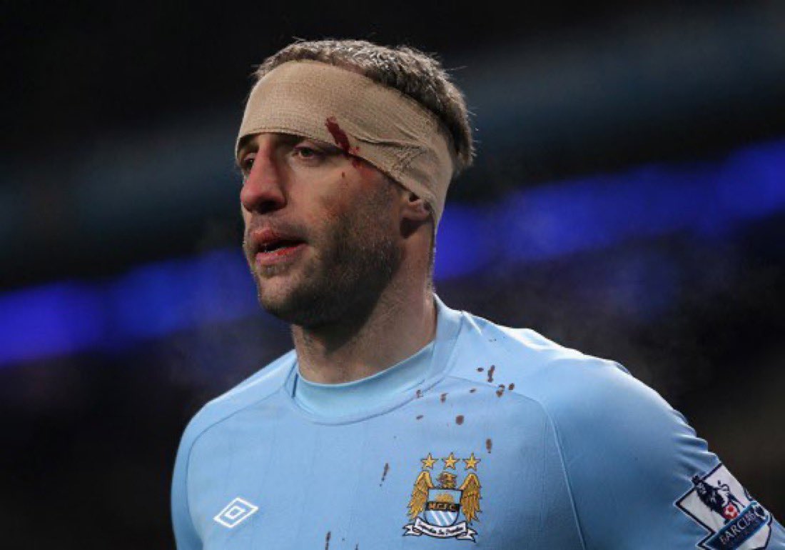 Emir_talks_ball's tweet photo. Zabaleta man you can’t buy passion and he would die for this club always🩵

Doesn’t get talked about enough. https://t.co/1aok2gxVdr