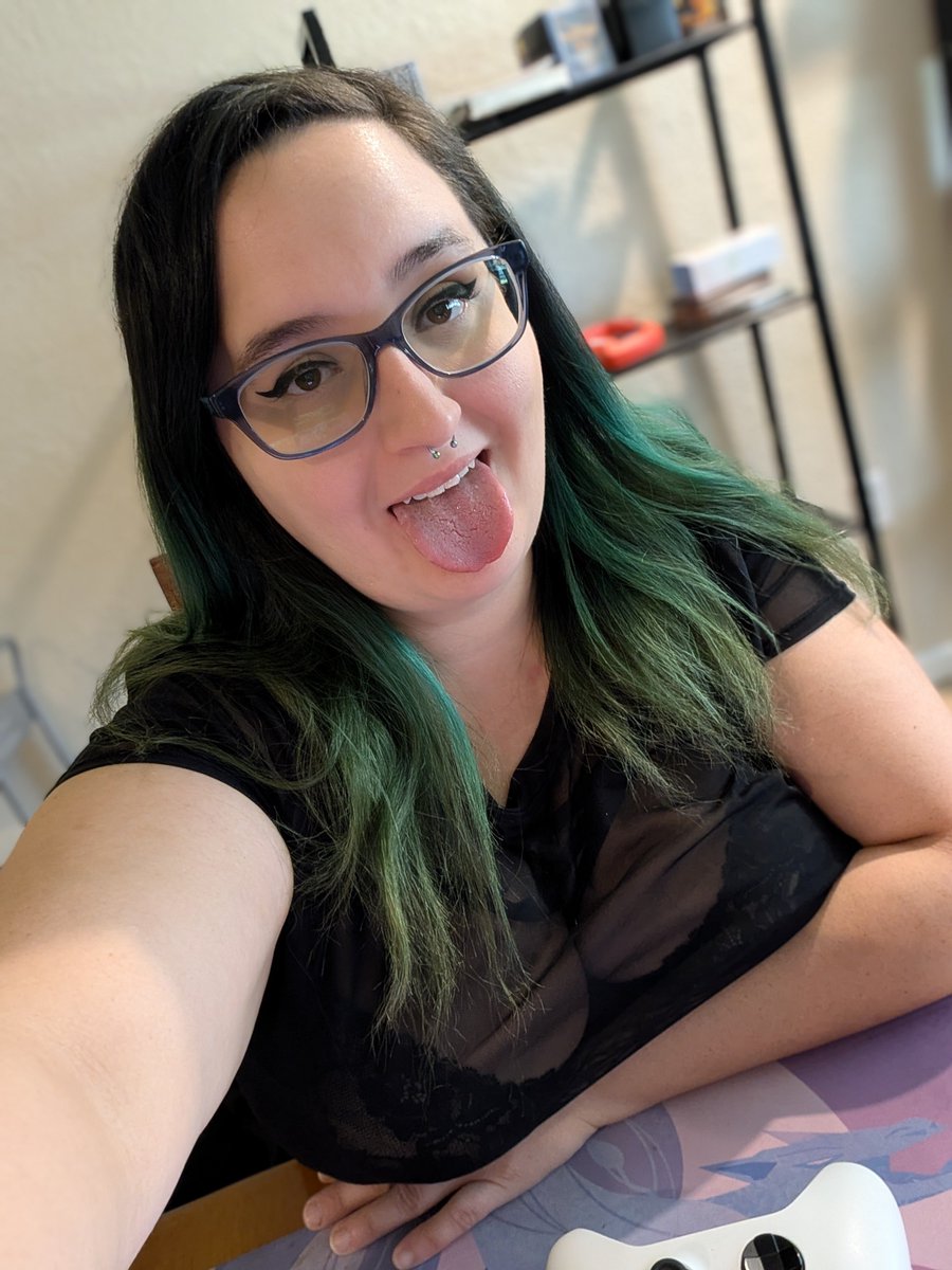 MagicLilithRose's tweet photo. Did you miss me? 👀

https://t.co/diXPN73x0p

#goth #bbw #milf #curvy #model #nsfw #kink #fetish #alt #nerdy #poly https://t.co/tPWcNtDZVh