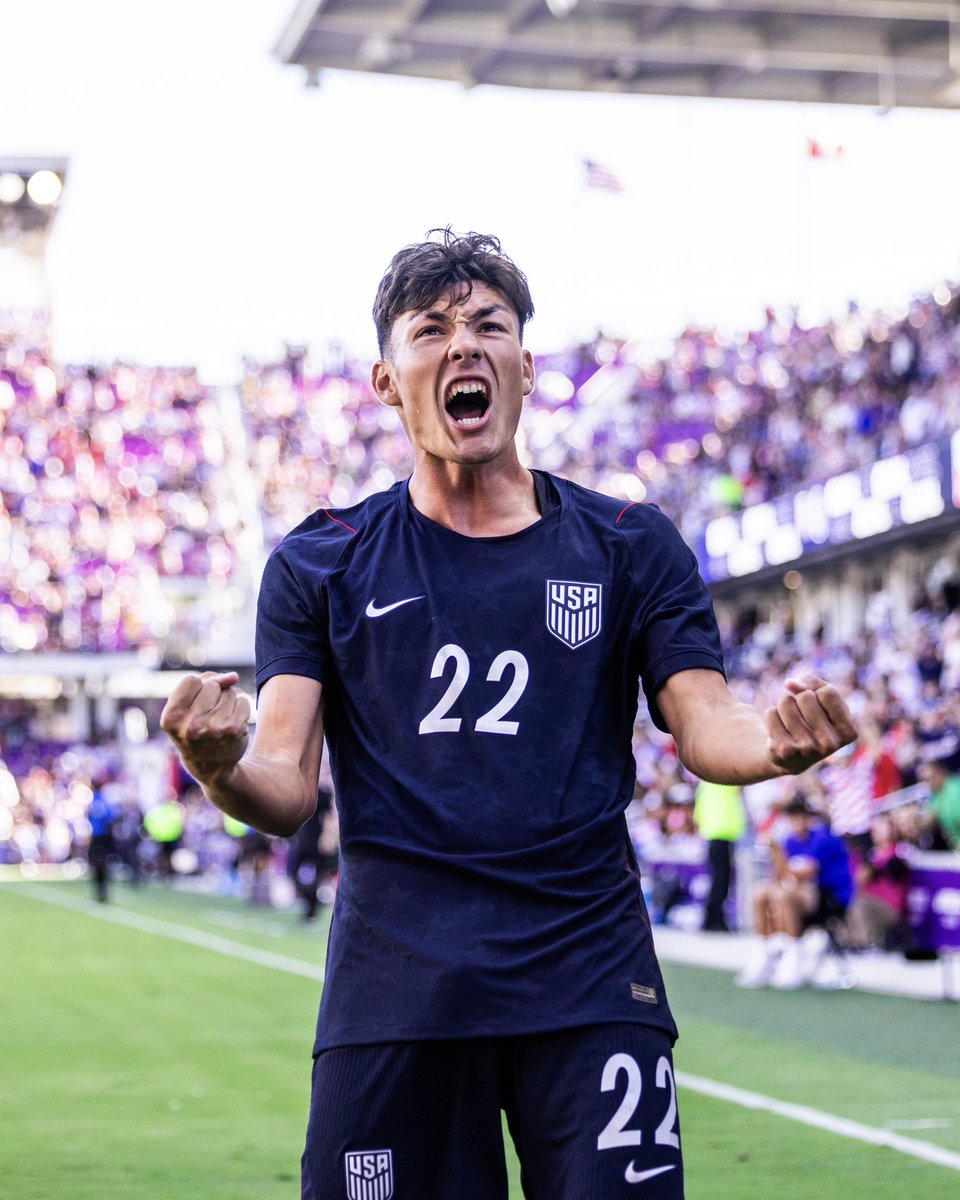 OrlandoCitySC's tweet photo. RAHHHHH 🦅🇺🇸 https://t.co/8i244unFej