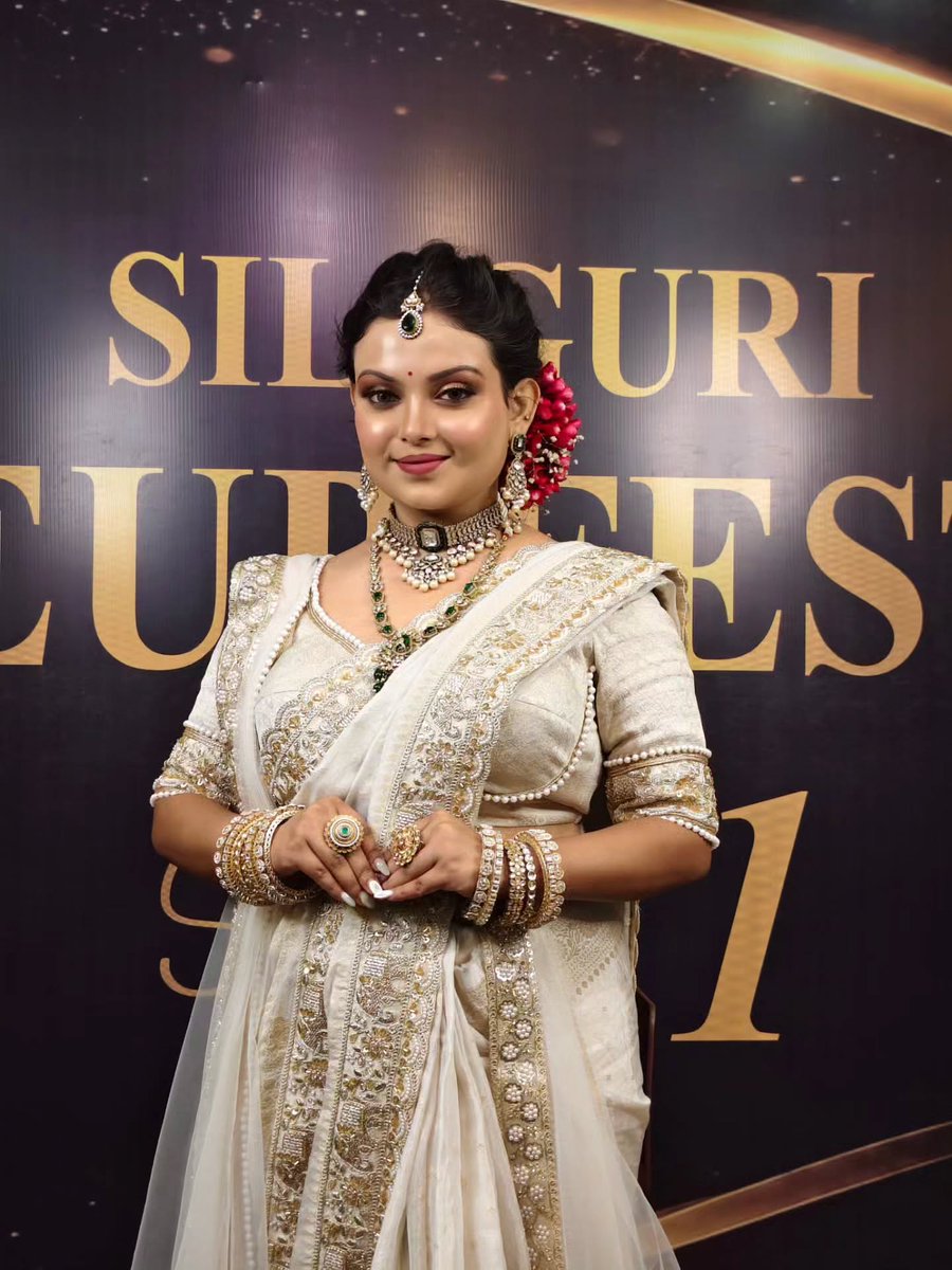 MackHainswfo's tweet photo. Siliguri Choice Foundation Makeup Festival’s 3rd makeover 🥰🧿 for the ma’am and model 🥰🧿 https://t.co/nMDZTK7BSG