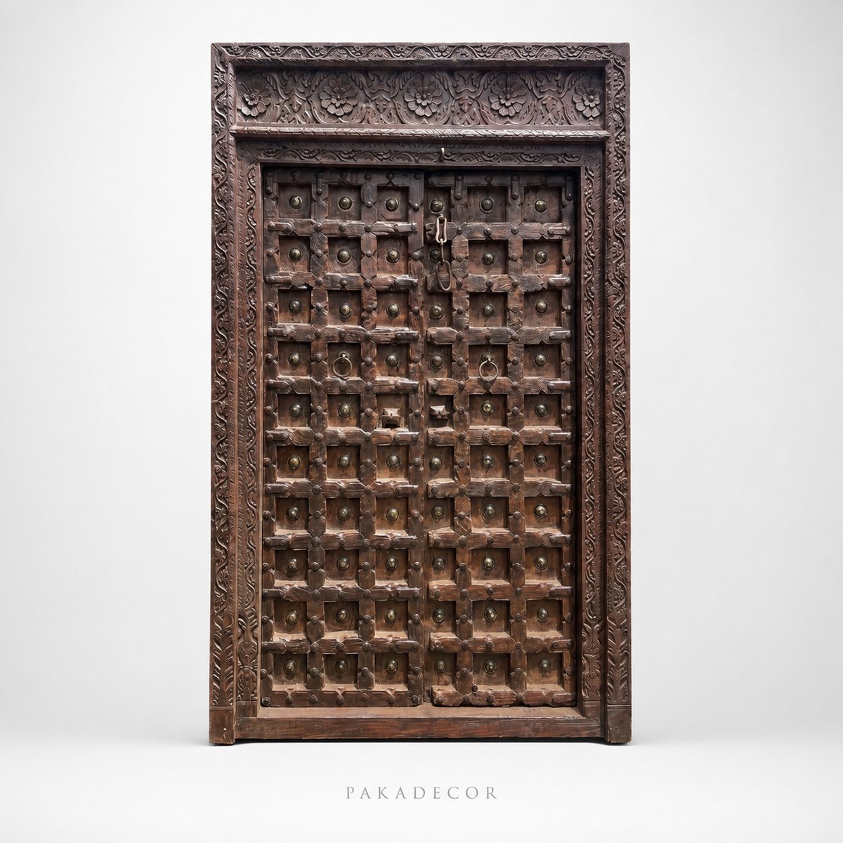 BrigidaGrucl0r's tweet photo. WDD0017 Distressed Antique Wooden Door

An antique wooden door featuring a distressed surface, aged wood grain, original marks, and authentic vintage character. Its weathered patina adds depth and history to villas, resorts, boutique hotels, cafés, https://t.co/CFJYA2klO3