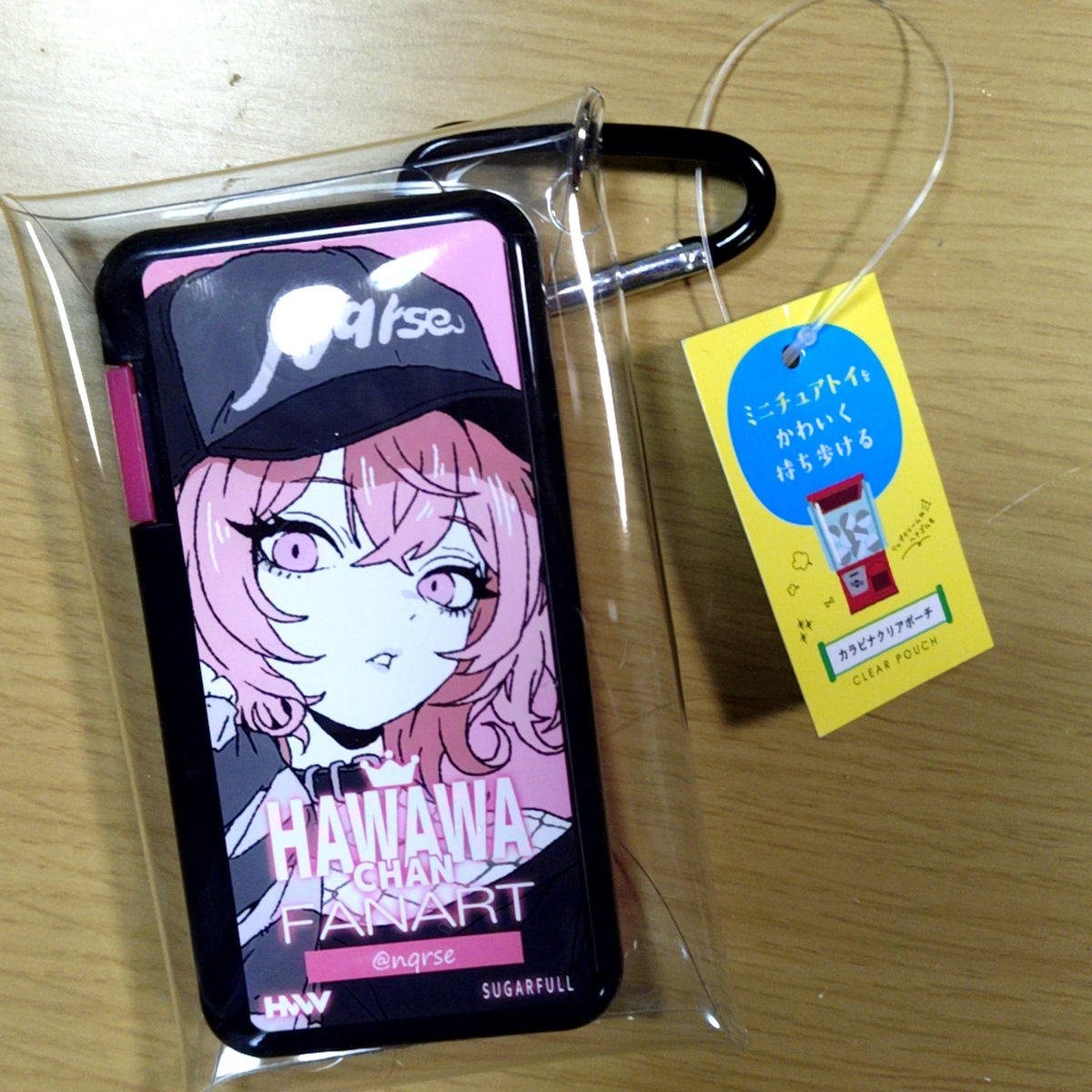 Wicked_L_T's tweet photo. 何やらポツポツと保存してくれている方がいるようなので補足

メロコさんのケースはキャンドゥのカラビナクリアポーチ(写真は🍥ですが)

レンくん、リモ先、かなかなはダイソーのミニポーチとD型カラビナ(ロック付、2個、ブラック)を使用してます

この2種がミンティアにぴったり https://t.co/BNgWgwVPlT