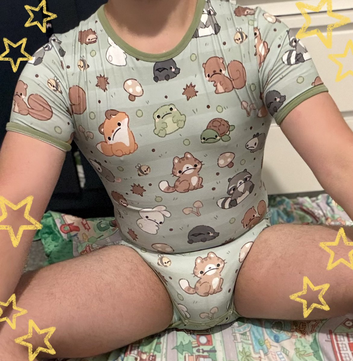 LittleStrange03's tweet photo. Daddy says I’m the most adorable little diaper baby bum in all the land… and you know what… he’s so right!!! 🥰🫠🙈 I get even cuter when you give me bum pats I swear 👀😘🙈

#Abdl #diaper #cgl #ddlb #mdlb #abdlbabyboy #little #littlespace 
#abdldiaper #diaperbutt https://t.co/DoxZBsWiXa