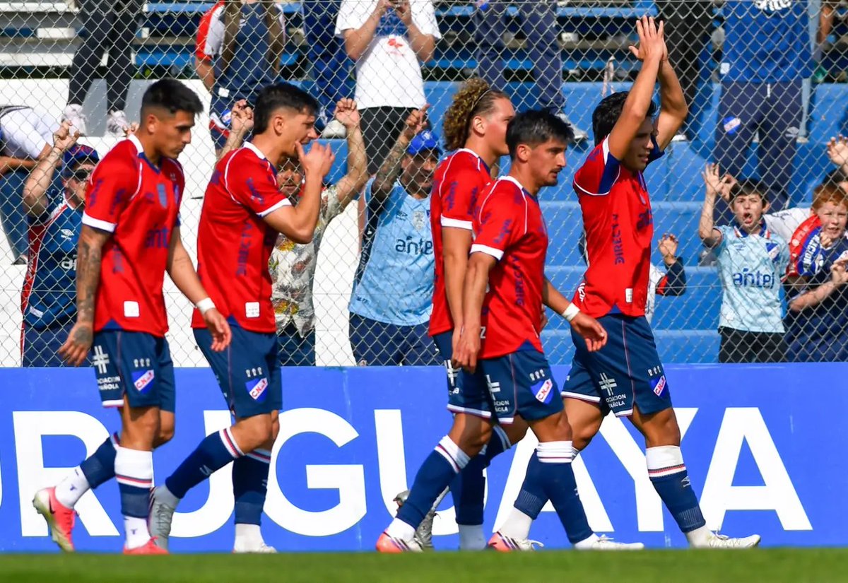Bolsoarg168's tweet photo. Por más que siempre empiece los primeros 20 minutos jugando horrible. Con la llegada del carre, el equipo sabes que en la actitud nunca te deja a gamba. https://t.co/COaXzUynd7