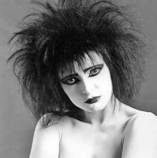 PunKandStuff's tweet photo. Siouxsie Sioux https://t.co/jTfV5kp13m