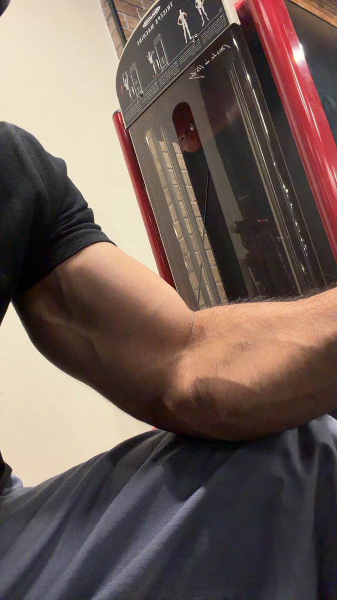 llkvp67ll's tweet photo. Triceps bump https://t.co/wQmD1rgaXU