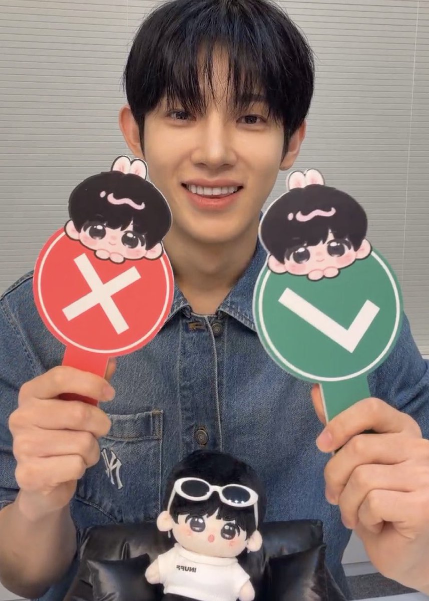 il_lumi_nant's tweet photo. Siwoo phản hồi fan rất nhanh, nhưng điều đáng quý hơn là cậu ấy cũng phản hồi với chính công việc của mình như vậy. Có góp ý thì sửa, có thiếu sót thì học, có tiến bộ thì tiếp tục cố gắng.

#PARKSIWOO #박시우 https://t.co/xaHL9TmOxa