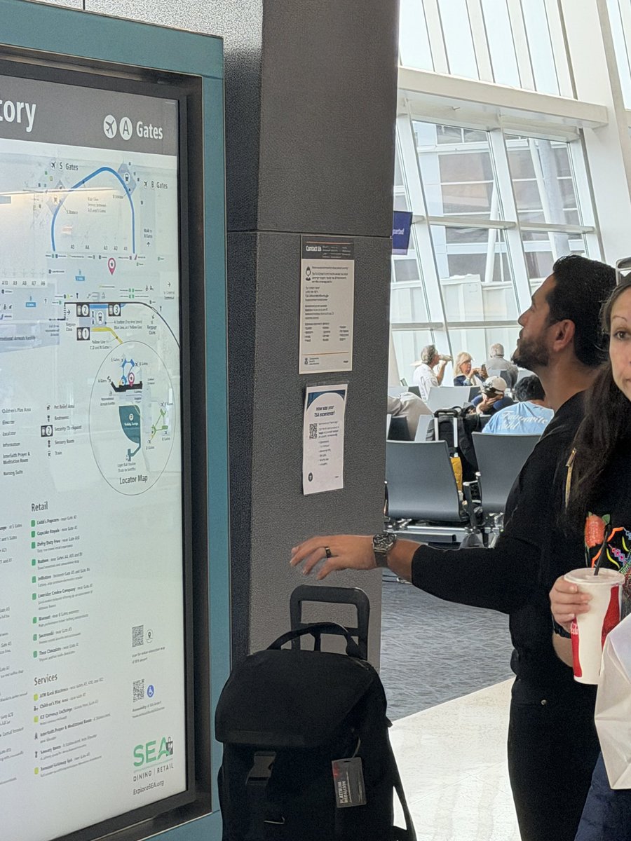 MattFinnFNC's tweet photo. Spotted in Seattle airport this afternoon: very much appears to be Abdul El-Sayed. https://t.co/hpJ3NBaxOj