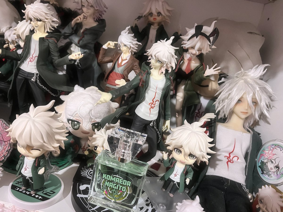 komaedapuke's tweet photo. Annual Danganronpa collection update!!!

Why do I keep making the bases of my figures so big? 🥲 https://t.co/xWjEFVvhT9