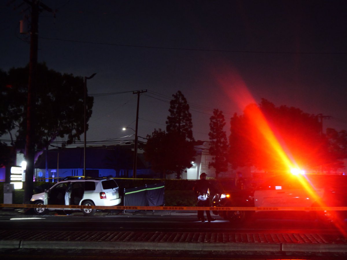 Penmanshipprod's tweet photo. Garden Grove Ca.
9/26/26
1st responders responding to a fatal vehicle collision

#penmanshipproduction 
#carcrash
#onlinenews
#newsonline #photojournalism
#shotonlumix
#1stresponders

@ocregister @latimes @nytimes @AP @paythewriter @GardenGrovePD @GardenGroveFire https://t.co/V4wf5eEkoL