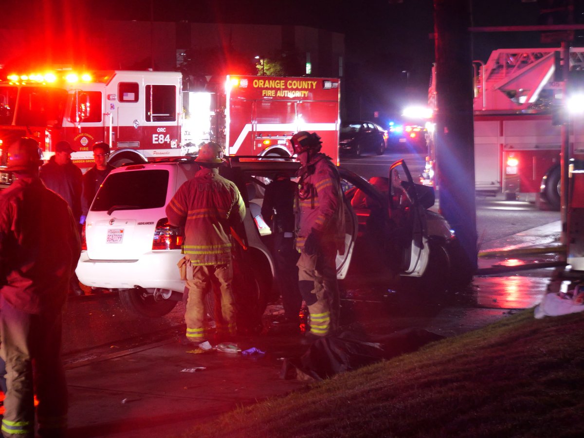 Penmanshipprod's tweet photo. Garden Grove Ca.
9/26/26
1st responders responding to a fatal vehicle collision

#penmanshipproduction 
#carcrash
#onlinenews
#newsonline #photojournalism
#shotonlumix
#1stresponders

@ocregister @latimes @nytimes @AP @paythewriter @GardenGrovePD @GardenGroveFire https://t.co/V4wf5eEkoL
