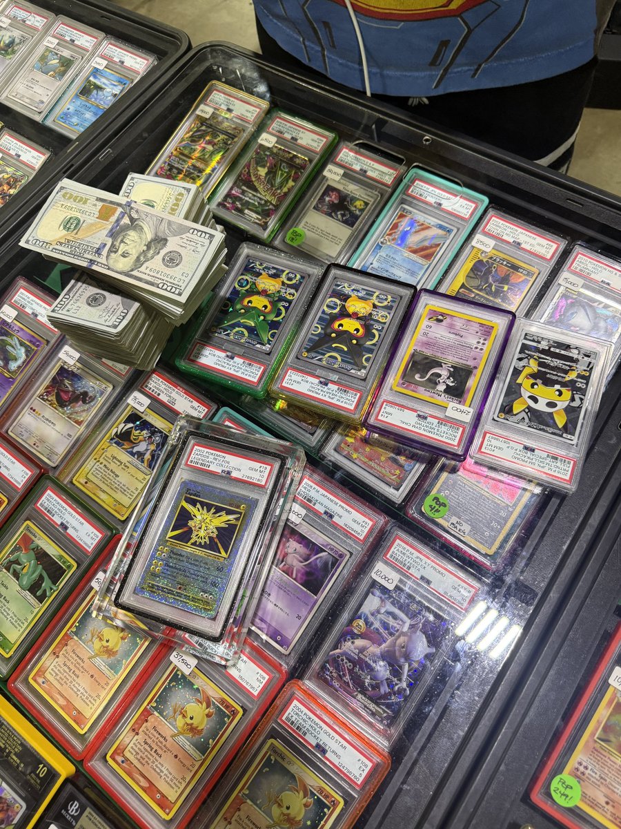 NickWhiteReal's tweet photo. Just sold! 

$115,000 sale after buying for $14,500 sale last month.

$60,000 cash and $55,000 in trade value.

After everything around $100,000 profit on my Legendary Collection reverse holo psa 10 Zapdos Pokemon card.

I may have left some money on the table, but still a big win!