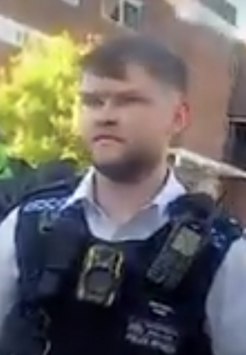 AidanSaysStuff's tweet photo. @RupertLowe10 Considering these two wet wipes watched it happen,  you would think they might do something. 

Unless of course, there’s two-tier policing in the UK. 

But that would be silly wouldn’t it 🙄 https://t.co/fIhr8Q6NSL