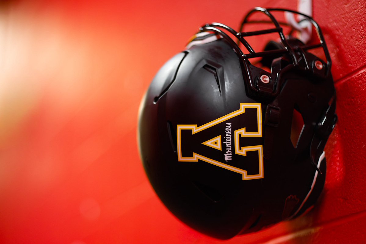 AppState_FB's tweet photo. Equipment โ
#GoApp #BeatState https://t.co/64BJv3WvGl