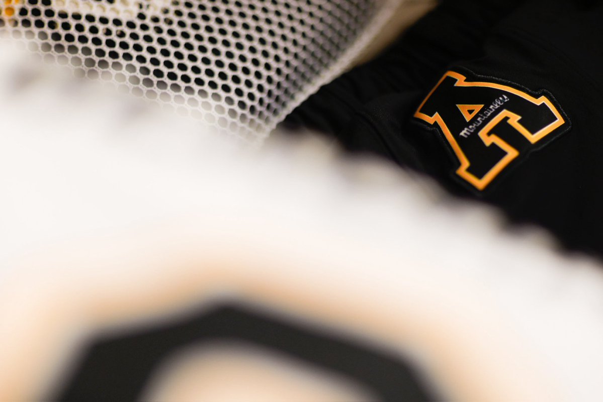 AppState_FB's tweet photo. Equipment โ
#GoApp #BeatState https://t.co/64BJv3WvGl