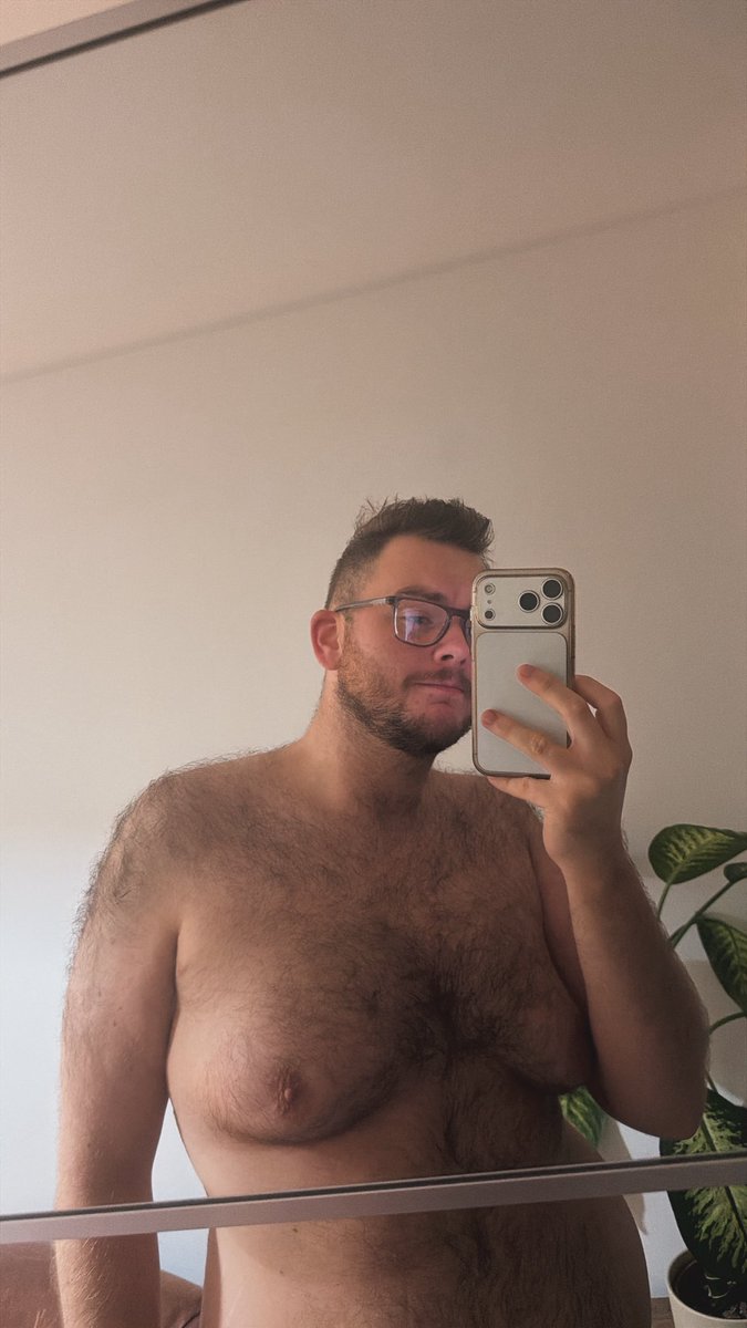 themetanix's tweet photo. Can we get a round of applause for the tits ๐๐๐๐๐
#gay #gaybear #gayuk #gaysingle https://t.co/qU0nzIaDZZ