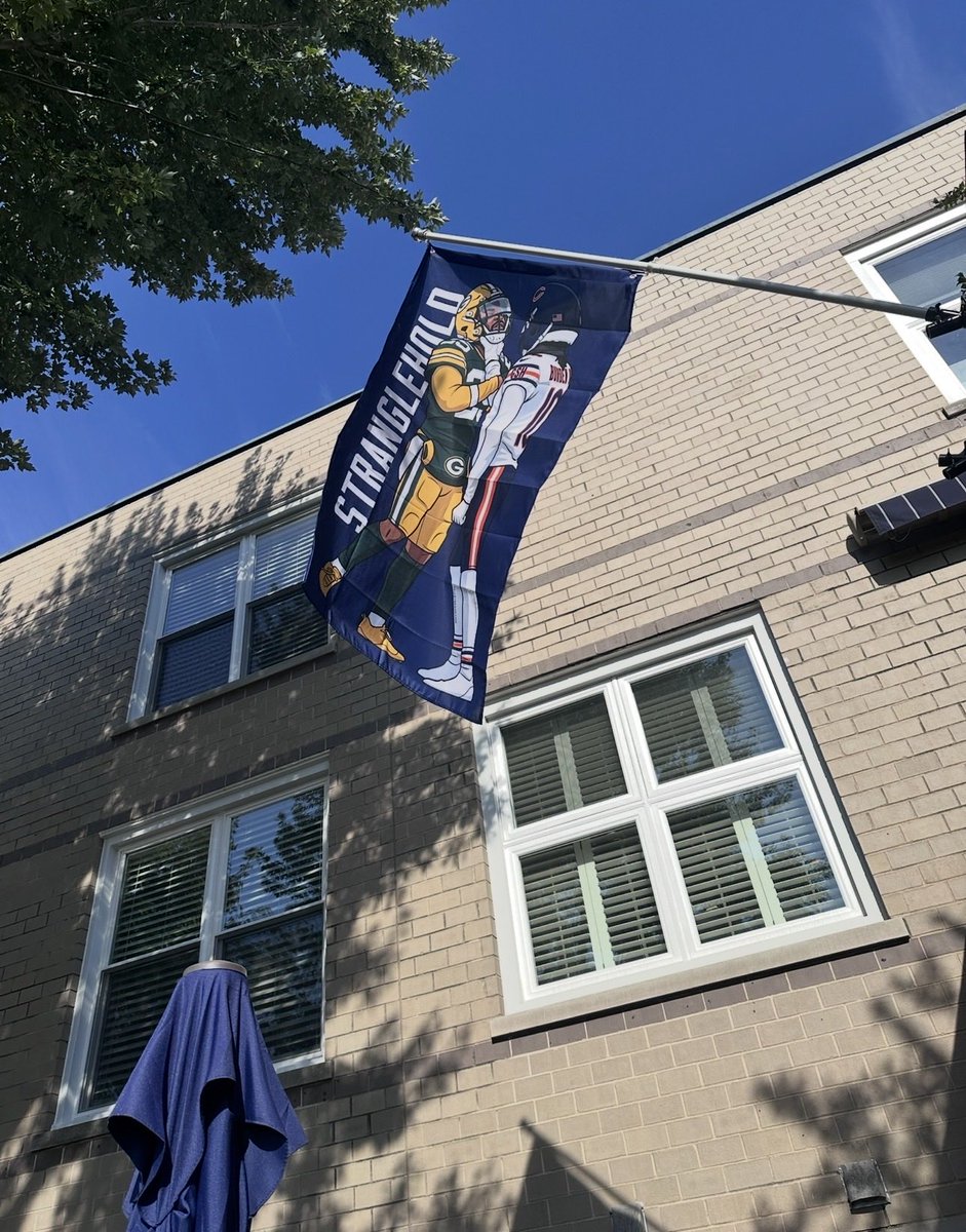 Maszinski's tweet photo. @talleybrand I might need to start requesting sales commissions.

I was outside doing yard work and a guy walking by said the flag is the greatest thing he has ever seen and asked where I got it… https://t.co/O2V1hVFskH