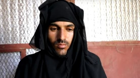 AlMalk_1409's tweet photo. @Ali_MOhamma77 @jahafabdulsalam نعرف انها مركب لو كنت في السعوديه وانتبه لك احد دعسو وجهك ومسحو بوجهك الزفلت رايح جاي .. انتو معروفين بلهياط في المواقع وحقيقتكم كذا عبايه وغطوه وتهربون https://t.co/GvhyutWIm1