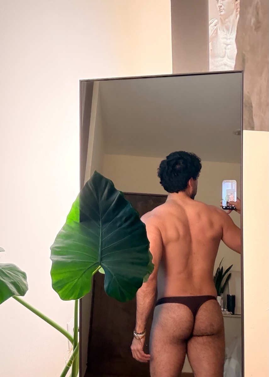 NudeCroft's tweet photo. Me encanta el color café 🧸 https://t.co/qhAI67FtJg