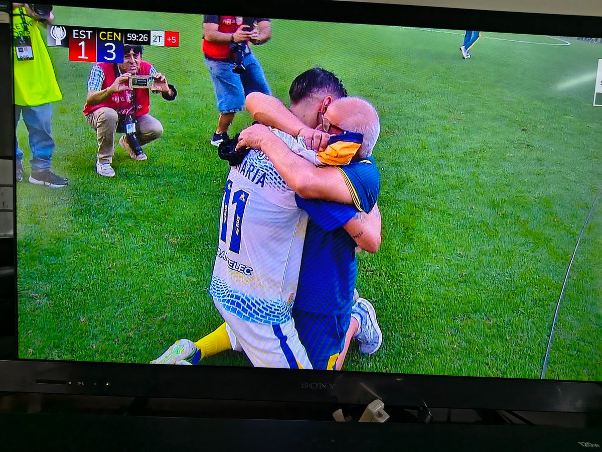 allegrettto's tweet photo. Para qué volvió.     -     Para qué le dio. https://t.co/JhXoDpyUbh