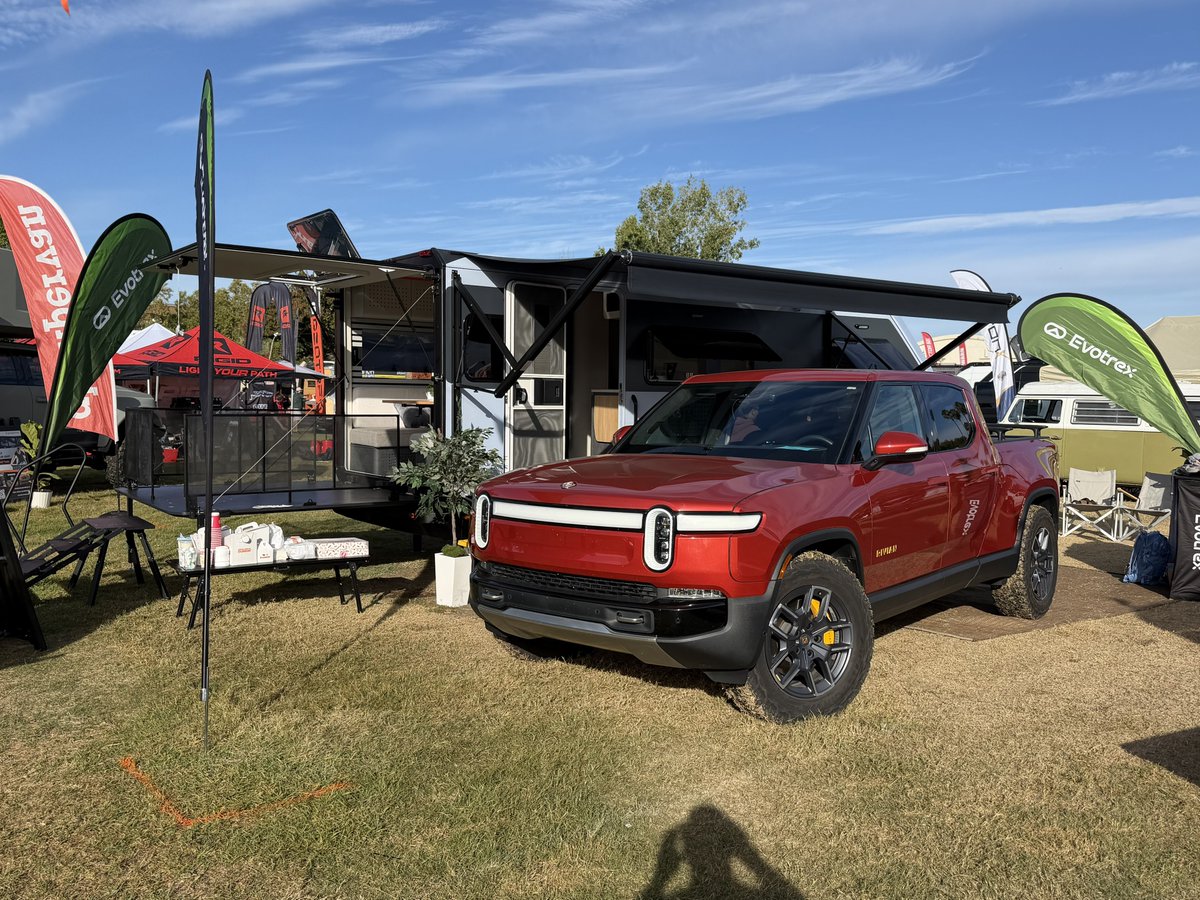 BayAreaRivians's tweet photo. Special thanks to @EvotrexNow for hosting an awesome Rivians &amp; Refreshments at the CA Overland and Powersports Expo in Santa Rosa this morning! https://t.co/wgnF9YkRfn