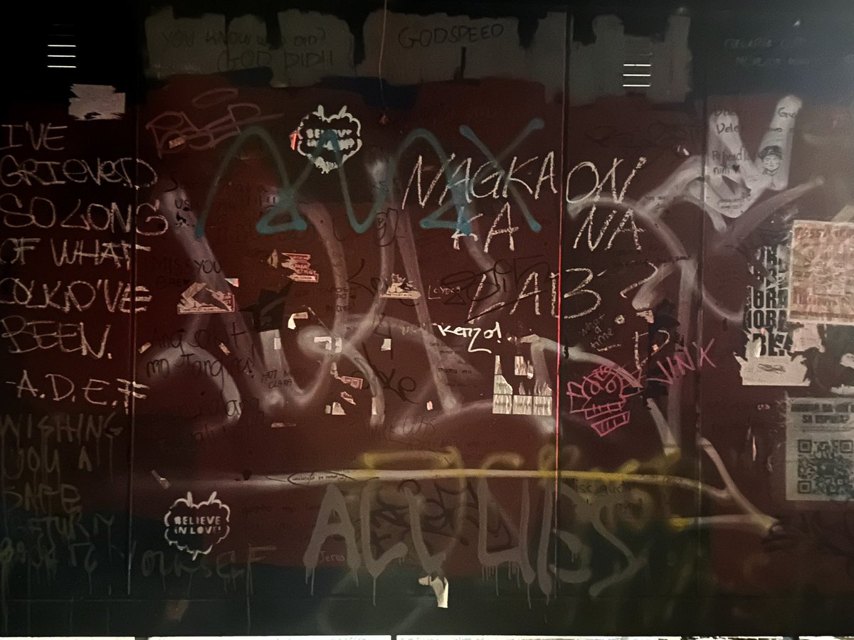 IZIENRA's tweet photo. ust gate 6 graffitis, u will be missed 💔 https://t.co/T679LhBKOF