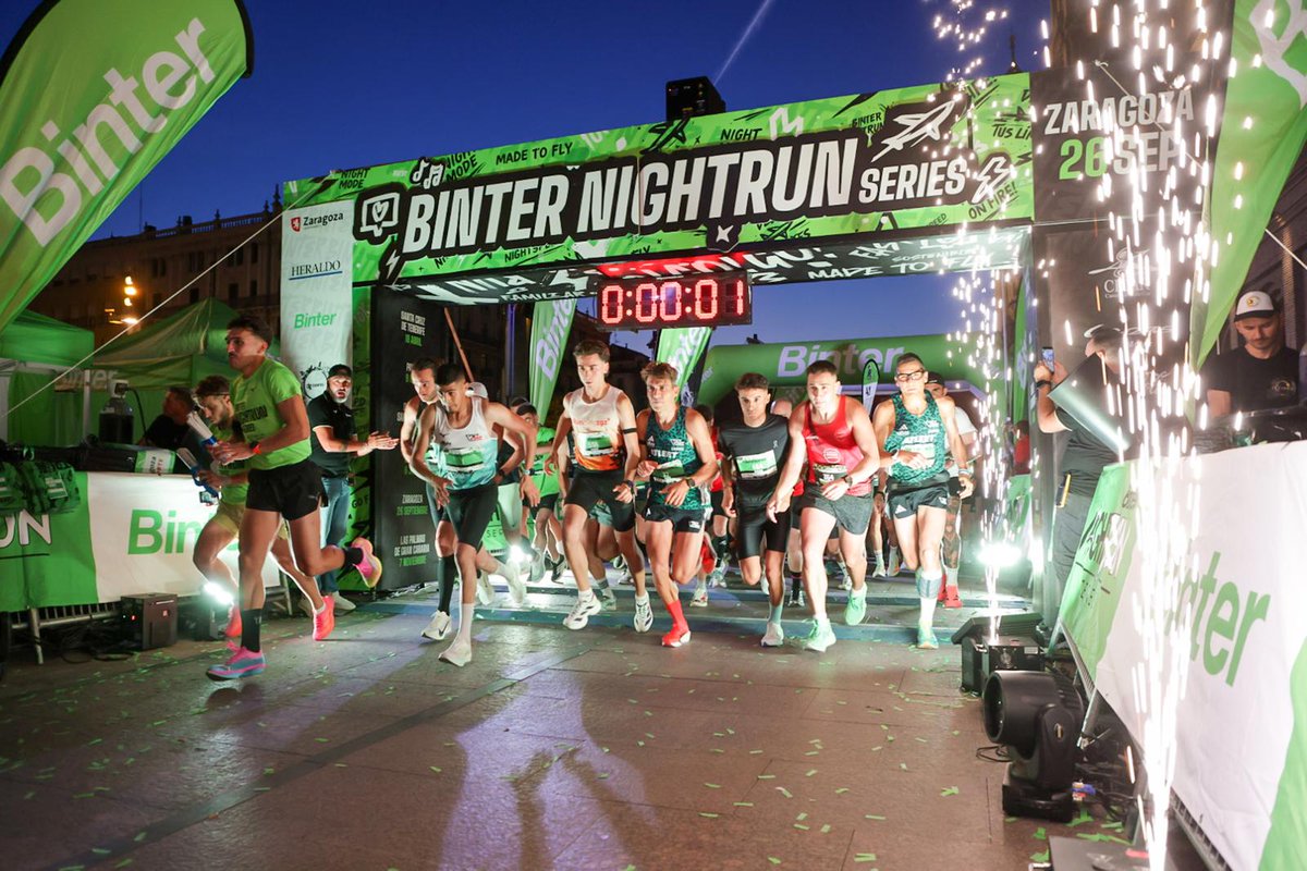 BinterNightRun's tweet photo. La #BinterNightRun Zaragoza by Heraldo volvió a iluminar la noche zaragozana.

Una auténtica #MareaVerde que volvió a demostrar que Zaragoza sabe correr, disfrutar y vivir el deporte de una manera muy especial. 💚

#Binter #Heraldo #Zaragoza #CarreraNocturna https://t.co/koc4YwmfLE