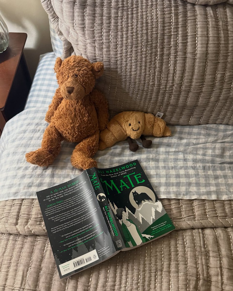 AdrienSacavage's tweet photo. You already know I gave this book five stars—I was feral the entire time. Bride is one of my top ten books of all time, and I was so excited for Mate. I didn’t want it to end! Ali’s paranormal romance gets me every time. Serena and Koen were https://t.co/709op2E3eb