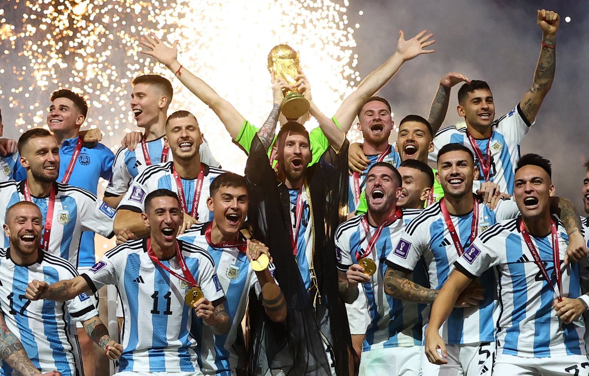 ismanewells's tweet photo. el futbol argentino murió este día, parece irónico pero es así. https://t.co/tPrEzYkVbz