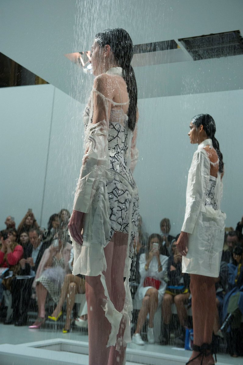 saintdoII's tweet photo. olivia rodrigo’s custom hussein chalayan ss16 dissolving dress on her unraveled tour. very cool garment reconstruction moment styled by chloe and chenelle https://t.co/WXoVDvGFCX