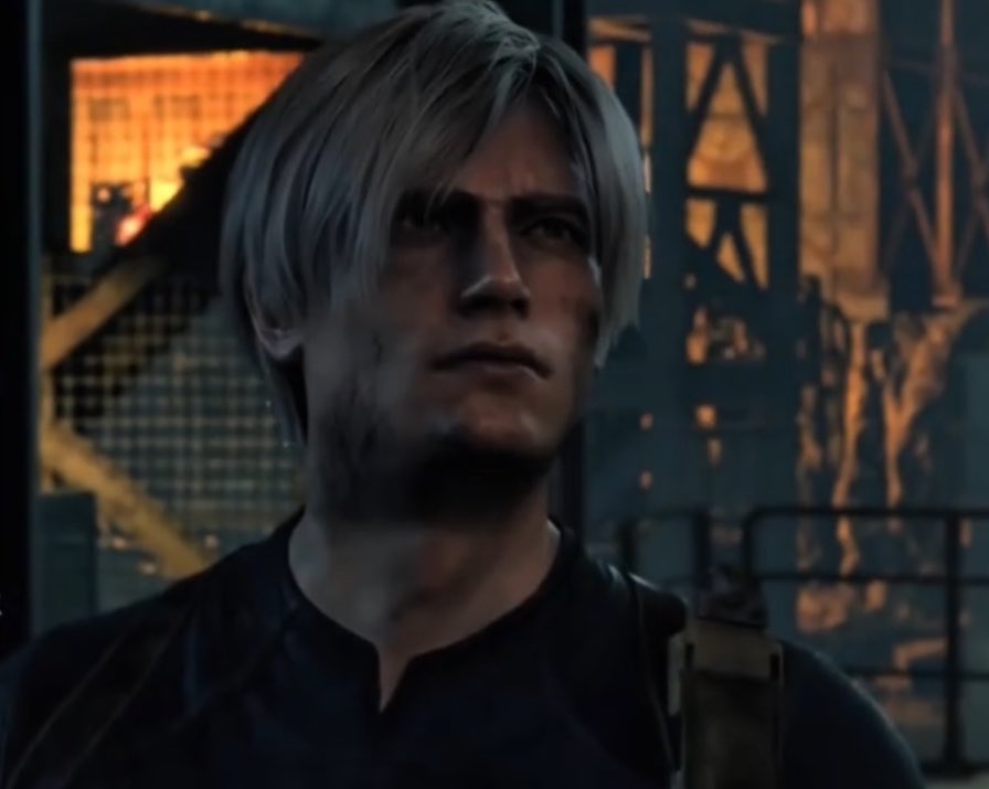 moraeon's tweet photo. la cara de leon cuando ada se va en el helicóptero al final de re4r aaaa llego a su casa y se fue a llorar seguro medio q lo entiendo igual https://t.co/mxXZawNDvJ