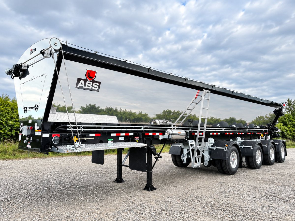 TransitTrailer's tweet photo. 🚨 DO YOU USE AN ABS LIVE FLOOR TRAILER? 🚨
If you don’t, now is the time to take a closer look.
The ABS Live Floor combines high-strength construction, premium materials, and operator-friendly features to deliver the durability and performance demanded by today’s hauling operations.
🔥 NEW ABS LIVE FLOOR TRAILERS ARE ARRIVING NOW!
Features are:
• Strenx High Tensile Steel Main Beams (100,000 PSI)
• High Tensile Interior Hopper Sheets
• Polished Stainless Steel Sides, Front & Rear
• 90° Opening Aluminum Tailgate
• (2) Ply Heat-Resistant Belt
• Dual Hydraulic Orbital Motors
• Galvanized Sub-frame
• 180° Round Plastic Fenders
• Electric Mesh Tarp w/ Wireless Remote
See for yourself why more operators are considering ABS for their next Live Floor.
🚛 NEW STOCK ARRIVING NOW — CONTACT US FOR PRICING & AVAILABILITY.
📞 1-877-995-5999
📧 hello@transittrailer.com
🌐 https://t.co/3gFa8dAooc