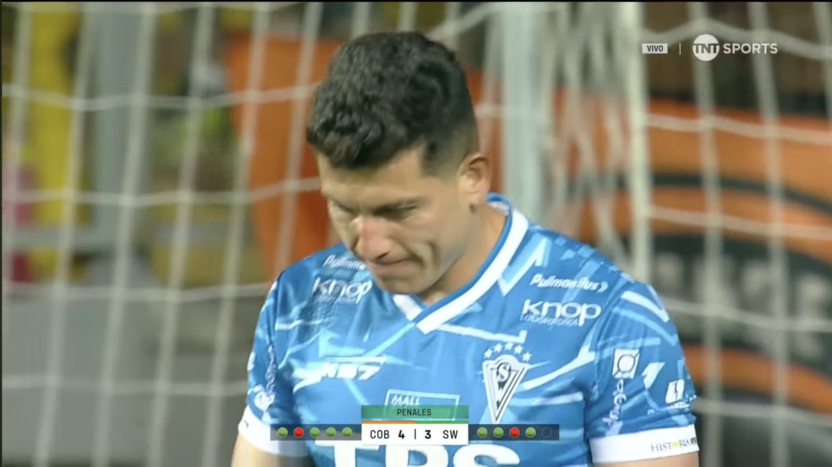 Conejism0's tweet photo. LOS QUE NO TIENEN EL CULITO ROTO 😂😂😂

DEL AÑO QUE TE PIDA TIENE SANTIAGO WANDERERS DE VALPARAISO, 100 AÑOS DE FRACASOS 😂😂😂 https://t.co/C9YMLvTeLi