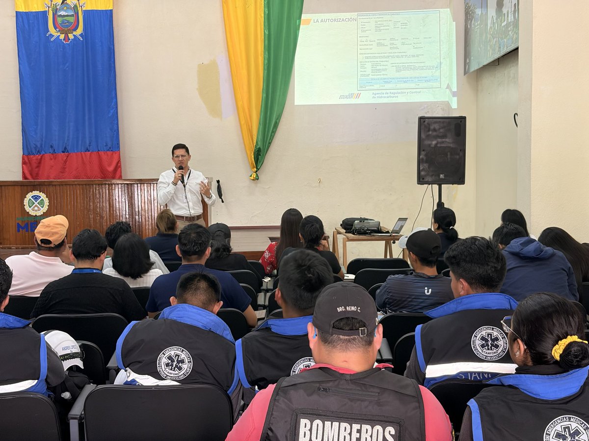 GoberPastaza's tweet photo. 📍#Mera
La @GoberPastaza y el @EcuadorMAE, coordinaron la capacitación sobre delitos ambientales e hidrocarburíferos derivados de la minería ilegal, manejo del sistema SISCOH, actividades mineras ilícitas y procesos de regularización minera dirigido actores del cantón Mera. https://t.co/uVKt3uILnO