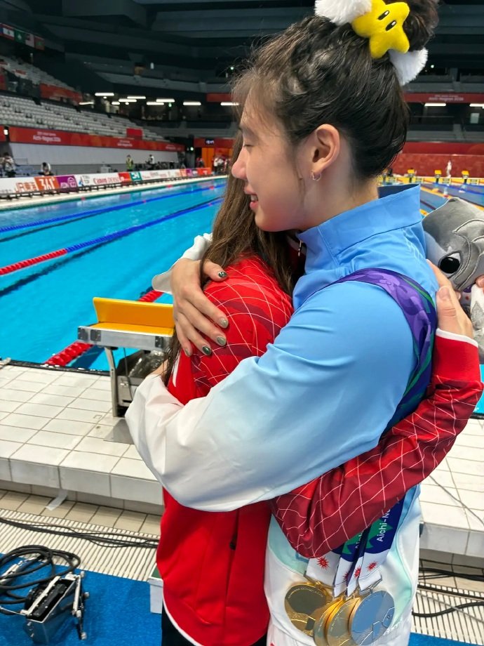 swimcoverage's tweet photo. 🇯🇵池江璃花子🫂🇨🇳张雨霏

Be the best of yourself🧡 https://t.co/KmBX1JqlVa