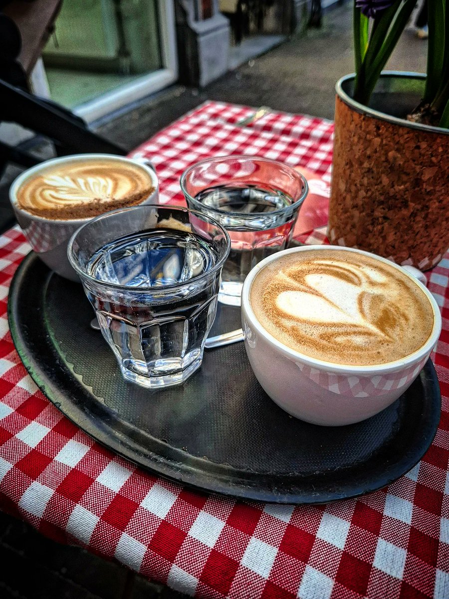 KandisBippmn's tweet photo. Monday cappuccino vibes https://t.co/ydBmA6gipL