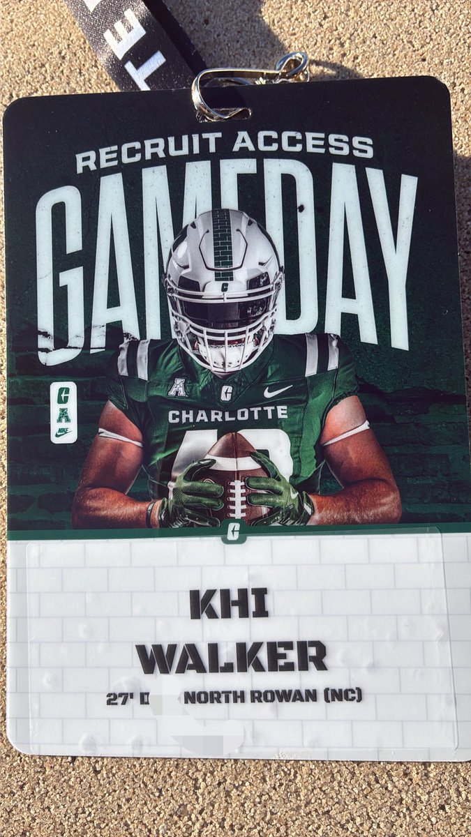 Khiwalker5L's tweet photo. Got a chance to Watch Football at the Next Level today thanks !!

@jeffreywcu92 
@NorthRowanFB 
@CharlotteFTBL @CoachAlbin @CoachBrianMetz @TylerWoodsFB https://t.co/244WuurHbj