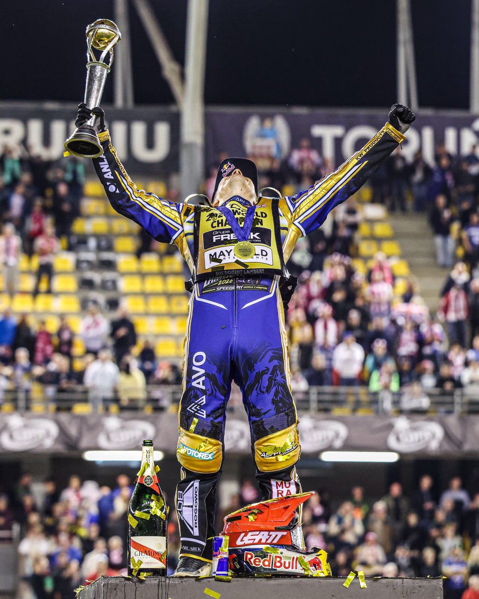 SpeedwayGB's tweet photo. 1️⃣ Tommy Price
2️⃣ Freddie Williams
3️⃣ Peter Craven
4️⃣ Peter Collins
5️⃣ Michael Lee
6️⃣ Gary Havelock
7️⃣ Mark Loram
8️⃣ Tai Woffinden
9️⃣ 𝗥𝗼𝗯𝗲𝗿𝘁 𝗟𝗮𝗺𝗯𝗲𝗿𝘁 🏆

🇬🇧🇬🇧🇬🇧🇬🇧🇬🇧🇬🇧🇬🇧🇬🇧🇬🇧

📸 @taylanningpix https://t.co/cjtIJelQku