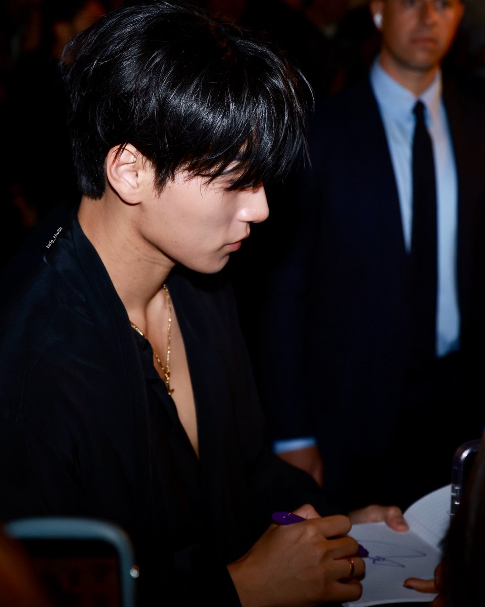 ba1g_khu5h's tweet photo. 260926
#CHOISAN #SANxDOLCEGABBANASS27
#DGSS27 #DOLCEGABBANA
@dolcegabbana @ATEEZofficial https://t.co/7cE7SpPjYA