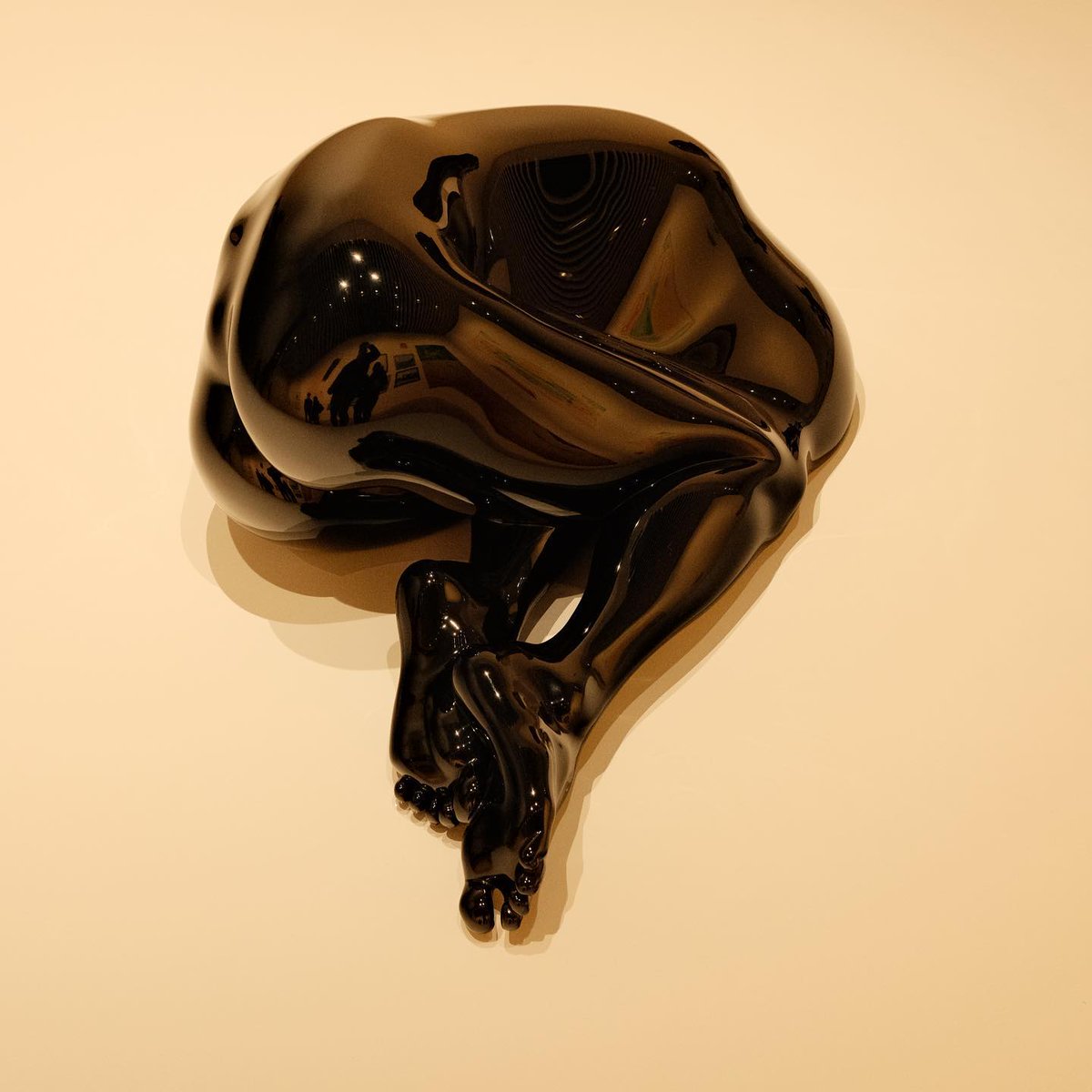 ThelmaEllirro's tweet photo. by Chie Aoki 
At some point, we all crumple into nothingness. https://t.co/eCmxs3GZok