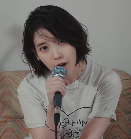 maryrose20's tweet photo. Good morning 😊😊
@_IUofficial
Uaena
I thought its already Monday 😅😅
Have a blessed Sunday y'all.
Stay safe to all Bang-aena.
Stay dry and keep your electronic items away from the water.
#IU
#아이유 #유애나
#UnknownPlanet
#Dear_my_crazy_soulmate https://t.co/EUQzh0uxGl