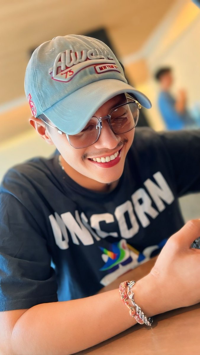 tonjongrak_19's tweet photo. อะไรก็ตาม..ถ้าทนแล้ว
ชีวิตไม่มีอะไร���ีขึ้น..ก็อย่าเสียเวลาทน
#บ้านส้อง #เวียงสระ #สุราษฏร์ธานี_ https://t.co/GoOMSFIoOa