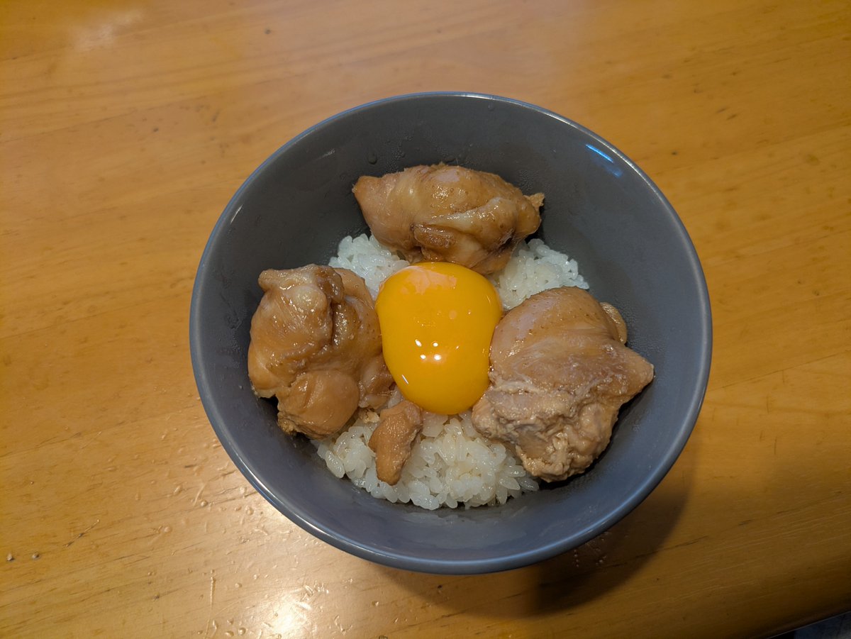 normal_is_best's tweet photo. 今日は親子丼？

#朝ごはん https://t.co/ytCIngI589