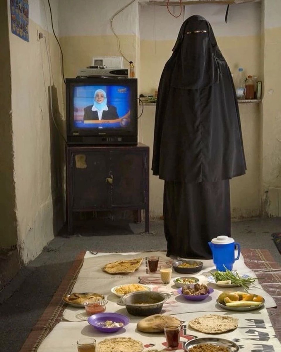 jny93159's tweet photo. Saudi women are asking to be heard.
We're calling for international support over pressure surrounding the niqab in Saudi Arabia.
Please help us spread the hashtag, share our experiences, and support our desire for change.
Stand with us #no_more_niqal

Please guys https://t.co/72bOY3I6xy