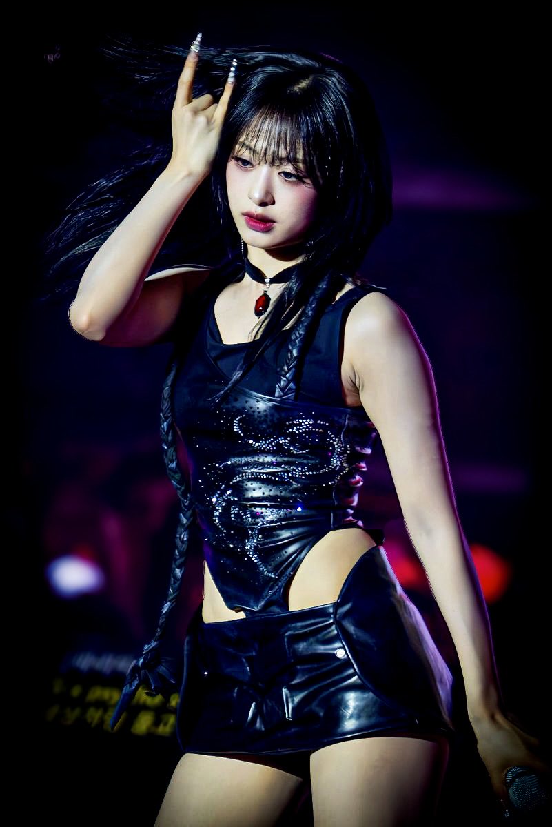 KpopCurator's tweet photo. AHYEON REALLY HAS A WAY OF STEALING THE FRAME. 🤍✨ No extra effort needed, she just brings that presence and makes the moment hers. 👀

Ahyeon, BABYMONSTER, K-pop, Ahyeon visuals, K-pop idol, idol edit
#Ahyeon #BABYMONSTER #KpopIdol #KpopEdit #TheKpopCurator https://t.co/9gnTInsdV0