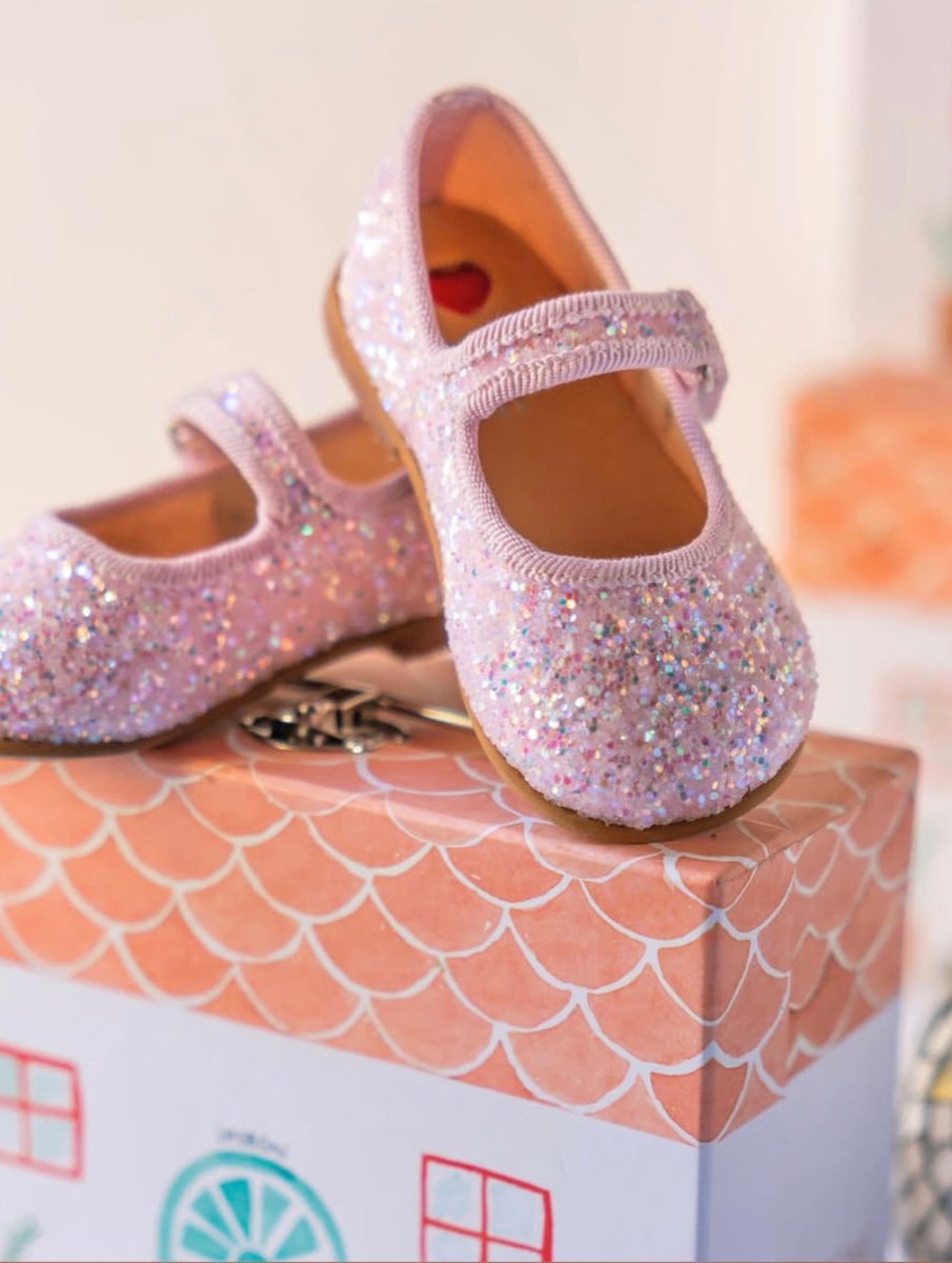 chicanomixx's tweet photo. A couture dress for life’s sweetest celebrations. Available in size 2–3 years, with other sizes by preorder. Handmade sparkle ballerina dresses, sizes 22–33. https://t.co/hd4cvK0L3K
